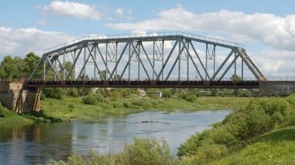 В Запорожской области подорвали железнодорожный мост