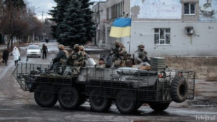 На Донбасс отправились три БТРа, модернизированные на заводе в Виннице