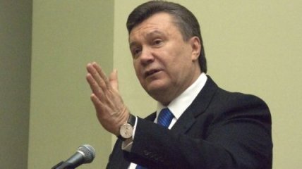 Янукович ввел временный безвизовый режим с Македонией