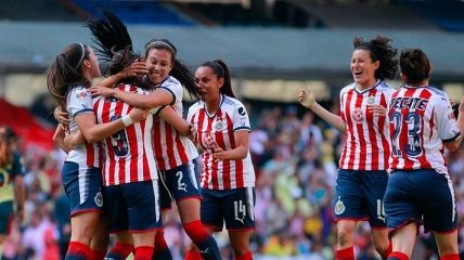 За что любят женский футбол: сексуальное празднование гола Нормы Дуарте (Видео)