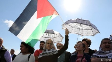 Палестина заморозила все связи с США