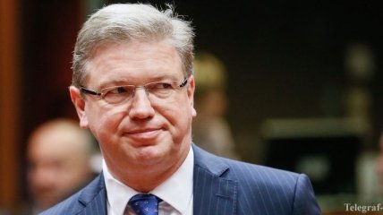Фюле: ЕС готов принять в состав Украину