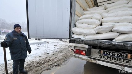 Колонна с "гумпомощью" для Донбасса прибыла в Ростовскую область