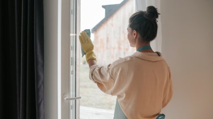 Как отмыть окна и зеркала до блеска
