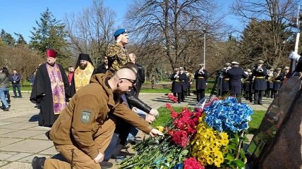 В Одессе второй раз за месяц осквернили памятник погибшим воинам АТО