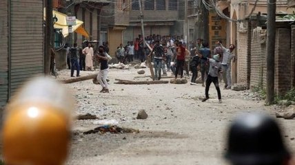 Беспорядки в Кашмире унесли жизни 11 человек