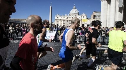 Участники римского марафона бежали за мир в Украине и мире