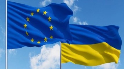 Курс на ЕС и НАТО: В Брюсселе прокомментировали изменения в конституции Украины
