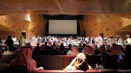 В Саудовской Аравии впервые за 35 лет прошел кинопоказ