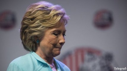 Клинтон почувствовала себя плохо во время траурной церемонии в Нью-Йорке