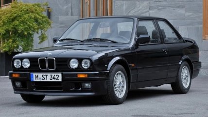 BMW 320is 1988 року випуску
