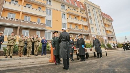 Военнослужащие Одесского гарнизона получили 58 квартир