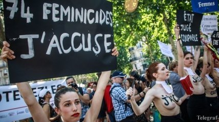 Сотни женщин Парижа протестовали против насилия