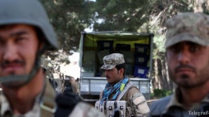 В Афганистане подорвали грузовик с избирательными урнами