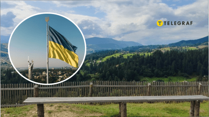 На горі Баба Род у Львові підійняли прапор України