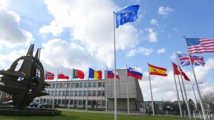 Столтенберг обсудил с Трампом будущее НАТО