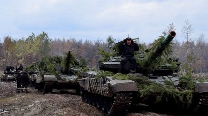 Украинские танкисты отработали удары по боевикам "ЛНР" (фото)