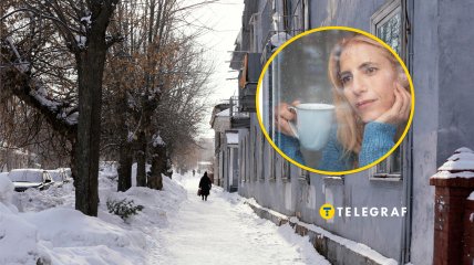 Город в снегу, женщина в окне