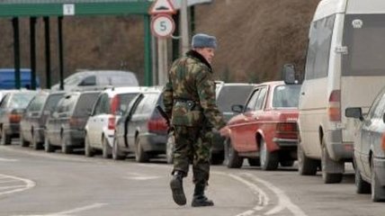 На границе с Польшей образовались автомобильные очереди