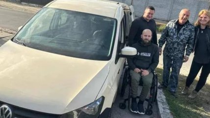 Ветеран Богдан Бабченко получил переоборудованный автомобиль при содействии Favbet Foundation