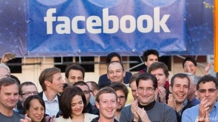 Facebook обратилась за помощью в борьбе с хакерами 