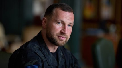 Заради крісла міністра Хмара звільнився з військової служби
