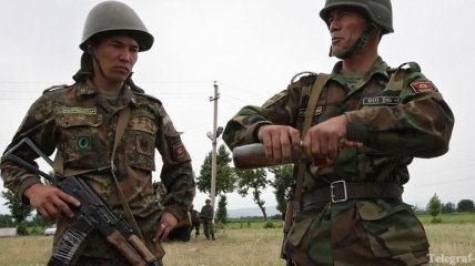 Киргизский пограничник застрелил 4 своих товарищей и женщину
