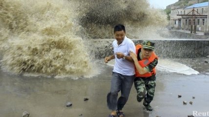 Тайфун "Соулик" бушует в Китае 