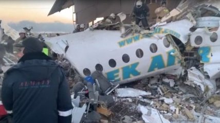 Число погибших при крушении самолета Bek Air достигло 15 человек