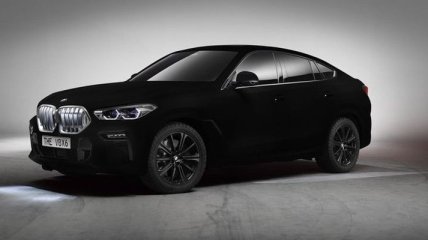 Вот так выглядит вживую самый черный на планете BMW X6 (Видео)