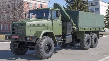 Боевики ракетой попали в украинский КрАЗ: погиб военный ВСУ