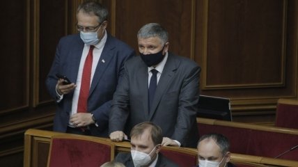 "Слуги" обсудят кадровый вопрос: под одним из министров зашаталось кресло, Аваков - на карандаше