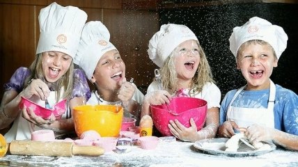 5 кулинарных книг для детей, которые помогут разобраться на кухне без мамы