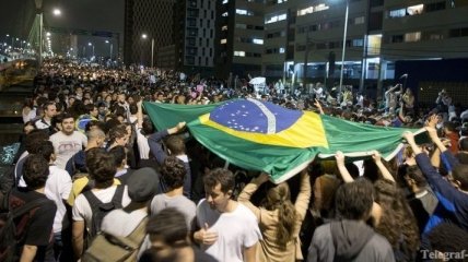 Протестные манифестации в Рио-де-Жанейро переросли в беспорядки