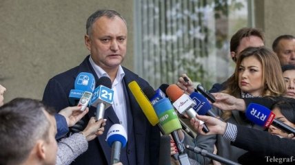 Додон хочет распустить парламент Молдовы
