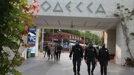 "Отдыхать можно, но без правонарушений": Нацгвардейцы начали патрулировать курортные зоны Одессы