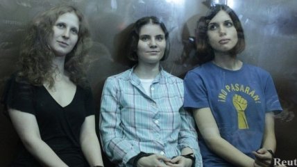 Девушек из Pussy Riot посадили на 2 года