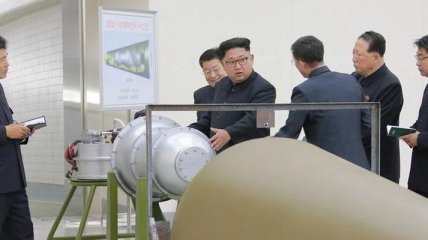 Госпраздник в КНДР: "непобедимая ядерная держава" угрожает новыми испытаниями