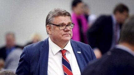Глава МИД Финляндии не будет бороться за лидерство в партии "Истинных финнов"