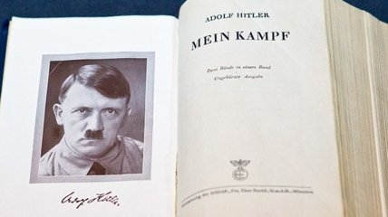 "Main Kampf" Гитлера планируют переиздать во Франции 