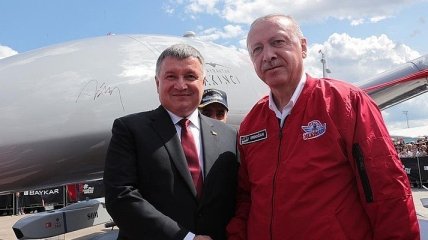Аваков и Эрдоган на выставке турецких беспилотников: как прошла встреча (Фото)