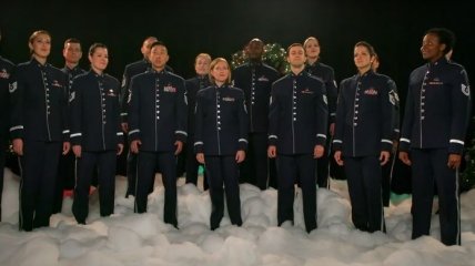 "Щедрик" в исполнении оркестра ВВС США покорил сеть: видео стремительно набирает просмотры