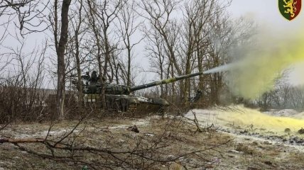 Українські військові захищають країну від окупантів