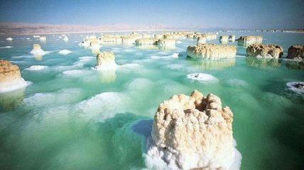Чем полезна косметика из минералов Мертвого моря?