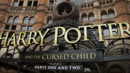 Звезды посетили премьеру спектакля "Гарри Поттер и Проклятое дитя" в Нью-Йорке 