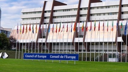 Россия официально остановила платежи в Совет Европы