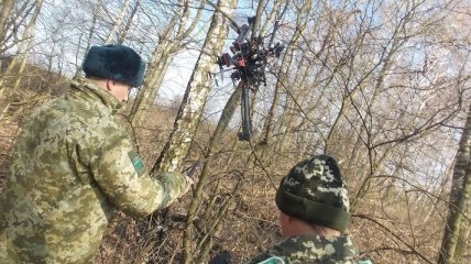 На границе с Польшей пограничники обнаружили разбитый беспилотник 