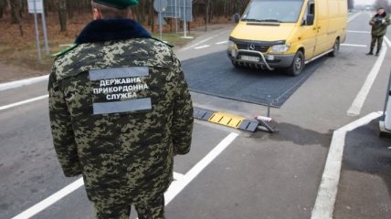 ГПСУ задержала 7 грузовиков с продуктами в районе Константиновки