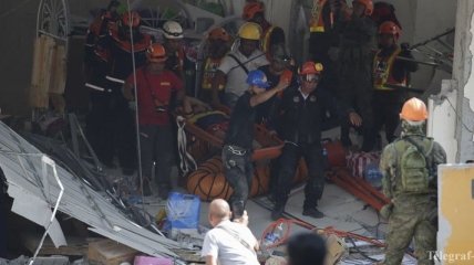 Жители Филиппин пострадали от разрушительного землетрясения