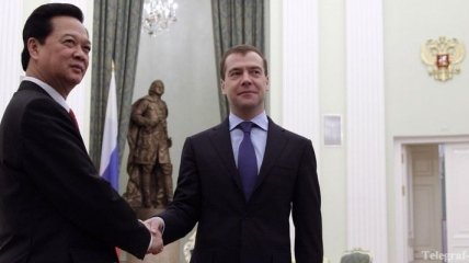Медведев во Вьетнаме обсудит торгово-экономические отношения